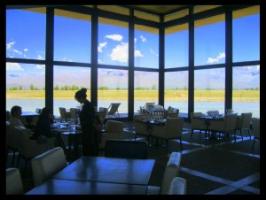 The restaurant at O´Fornier accents the spectacular view of the Andean foothills with a delicious menu and wine list.